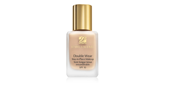 Make-up, Estée Lauder, 1085 Kč
Make-up, Estée Lauder, 1085 Kč