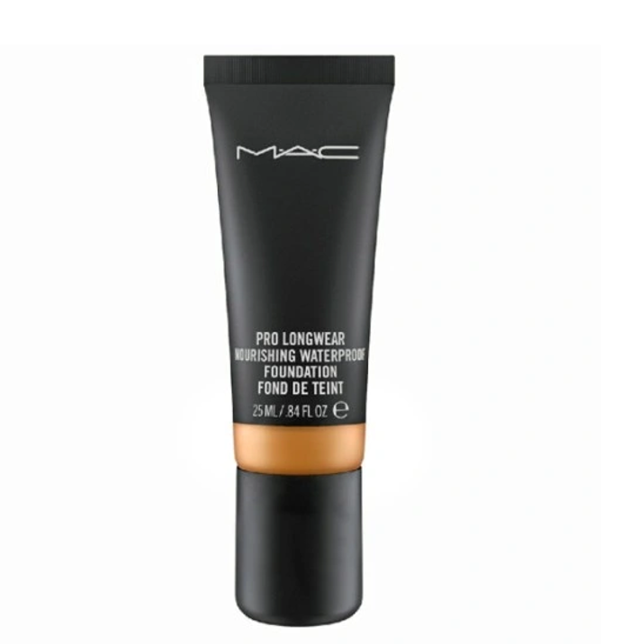 Make-up, Mac, 583 Kč
Make-up, Mac, 583 Kč