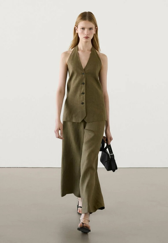 Kalhoty, Massimo Dutti, 2 699 Kč
Kalhoty, Massimo Dutti, 2 699 Kč