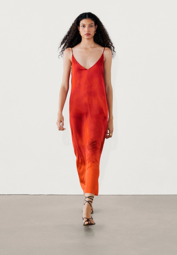 Šaty, Massimo Dutti, 2 999 Kč
Šaty, Massimo Dutti, 2 999 Kč