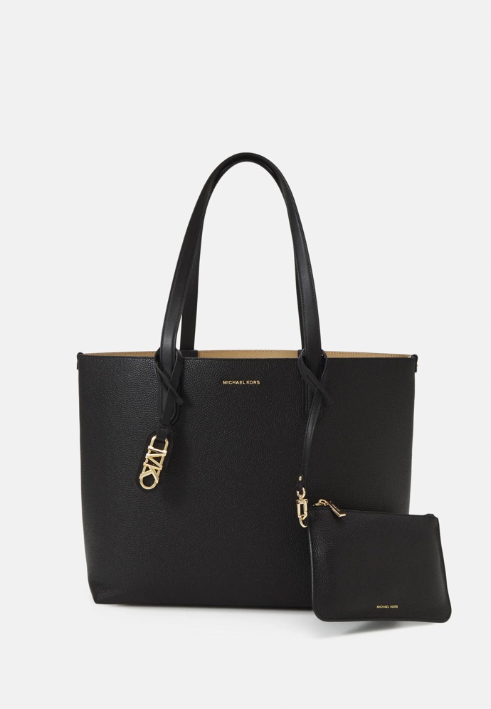 Kabelka, Michael Kors, 7 100 Kč
Kabelka, Michael Kors, 7 100 Kč