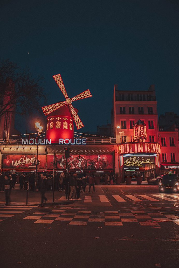 Moulin Rouge
