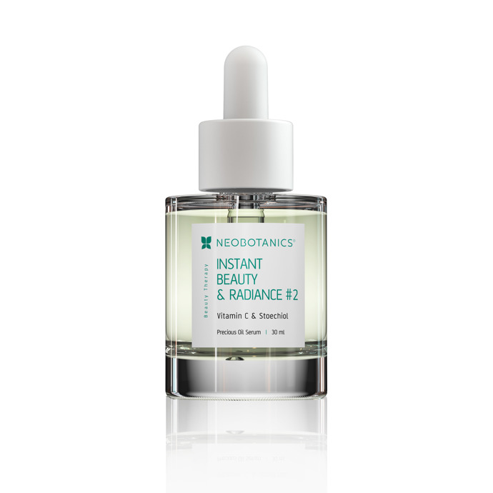 Instant Beauty & Radiance #2, Neobotanics

Rozjasňující vyhlazující olejové sérum s vitaminem C, výtažky z levandule motýlí, pryskyřice masticha, zeleného čaje a mikrořas s vzácnými oleji z opuncie, malinových a brusinkových semínek, pro bezprostřední účinek proti vráskám a dlouhodobé anti-age působení.

Cena: 2590 Kč
