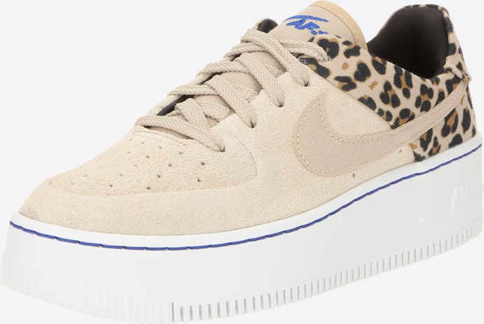 Tenisky, Nike, 3 449 Kč
Tenisky, Nike, 3 449 Kč