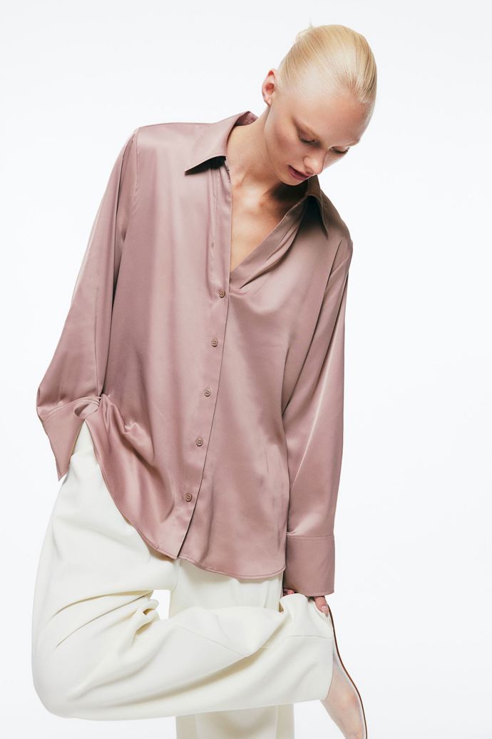 Oversize halenka, H&M, 429 Kč
Oversize halenka, H&M, 429 Kč