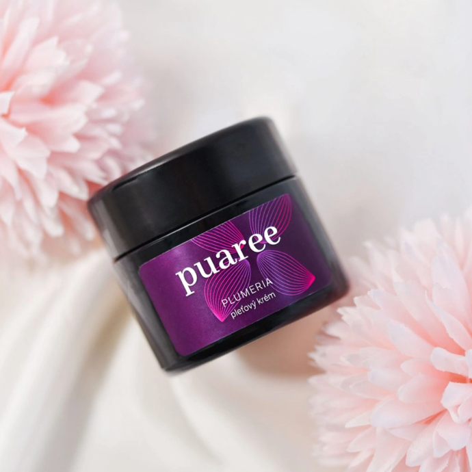 Pleťový krém Puaree Plumeria, obsahuje dračí krev, extrakt z tremelly a ženšen, 790 Kč
