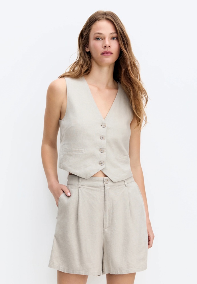 Bermudy, Pull&Bear, 499 Kč
Bermudy, Pull&Bear, 499 Kč
