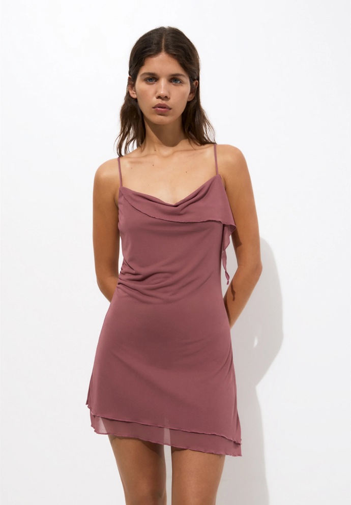 Šaty, Pull&Bear, 649 Kč
Šaty, Pull&Bear, 649 Kč