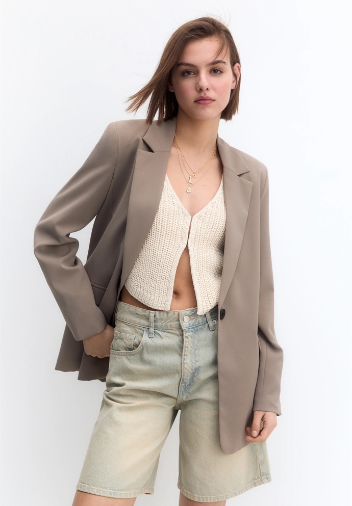 Sako, Pull&Bear, 849 Kč
Sako, Pull&Bear, 849 Kč
