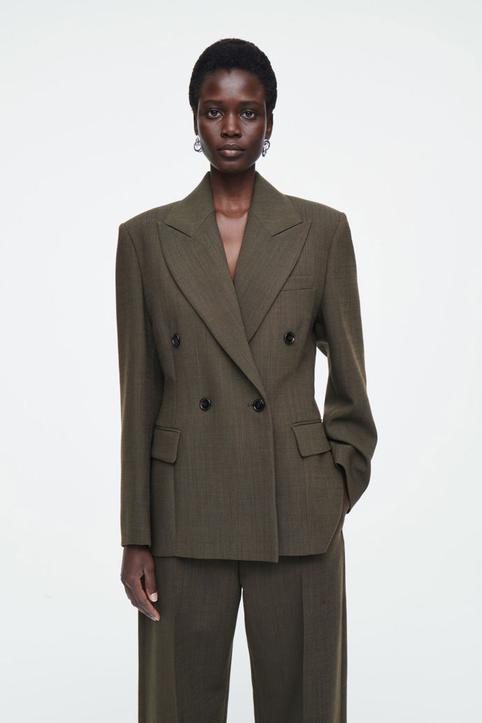 Sako, COS, 175 eur
Sako, COS, 175 eur