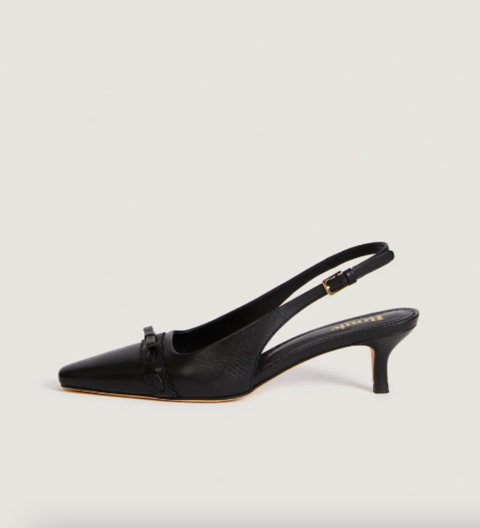 Slingback lodičky, Rouje, 240 eur
Slingback lodičky, Rouje, 240 eur