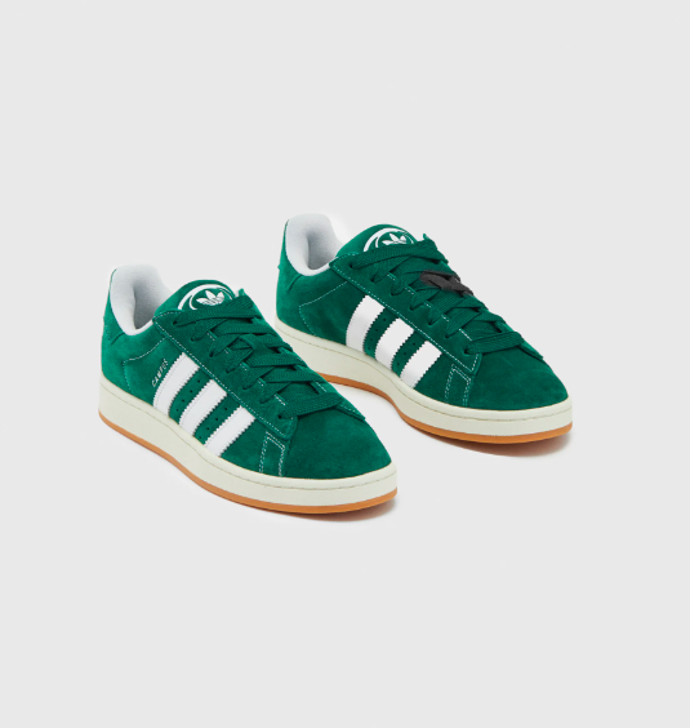 Tenisky, Adidas Originals, 2800 Kč. 
