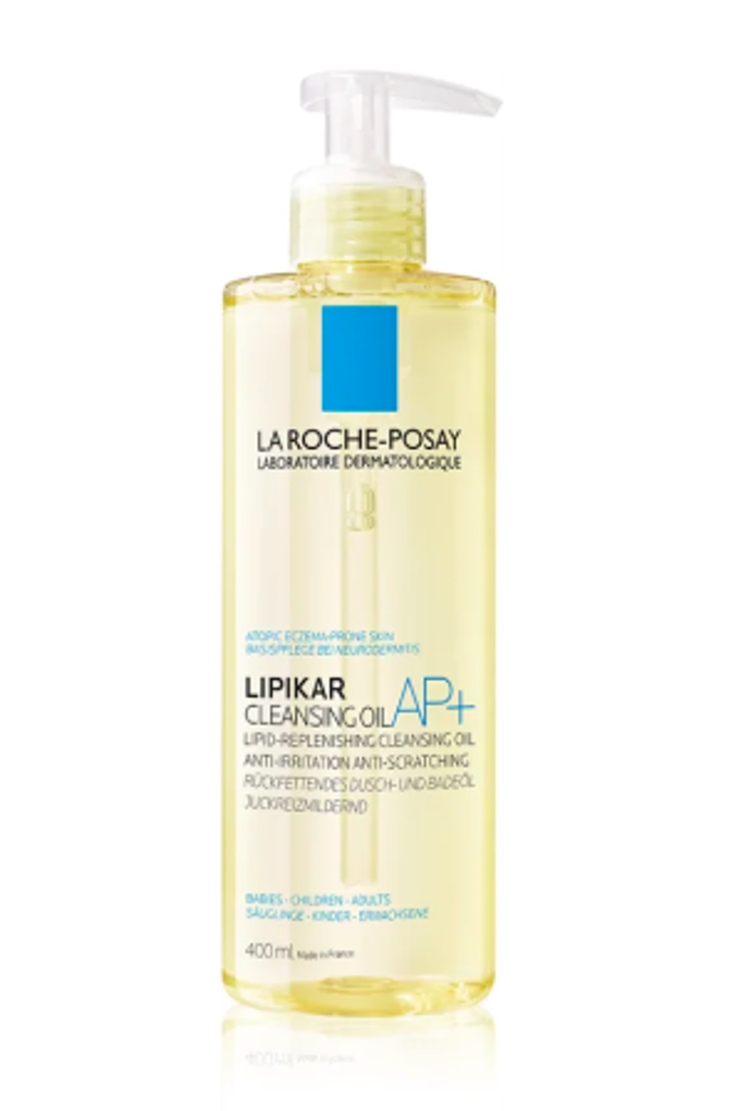 La Roche-Posay Lipikar Huile AP+

Zvláčňující relipidační mycí olej proti podráždění zamezuje podráždění a pnutí pokožky v důsledku koupání či sprchování. Při jeho použití zůstane vaše pokožka po umytí výrazně zklidněná a hydratovaná na celý den.

Přípravek je vhodný pro ekzematickou a suchou pokožku, je dostání v lékárnách. 

Cena: 490 Kč
