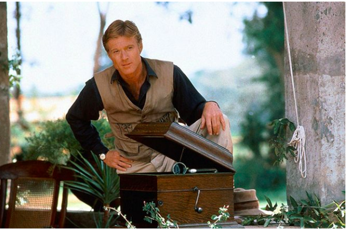 Redford ve filmu Vzpomínky na Afriku z roku 1985
