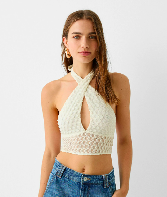 Top za krk, Bershka, 429 Kč.
Top za krk, Bershka, 429 Kč.