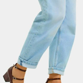 Hnědé lodičky, Bershka, 849 Kč. 
