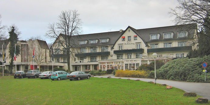V tomto hotelu se konala první schůzka elitní skupiny
