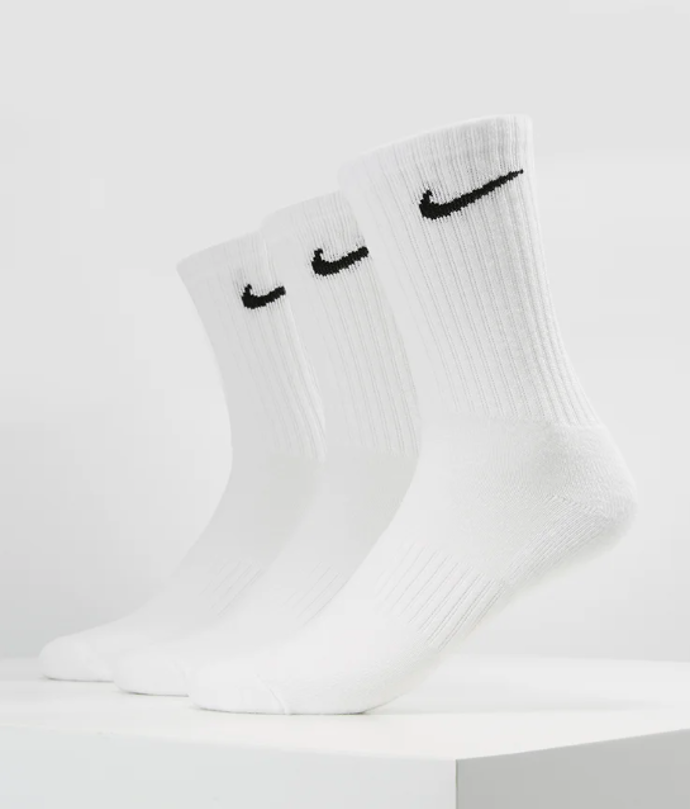 Sportovní ponožky, Nike, 380 Kč. 

