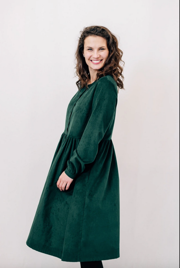 Manšestrové šaty Diana, 2890 Kč
Manšestrové šaty Diana, 2890 Kč