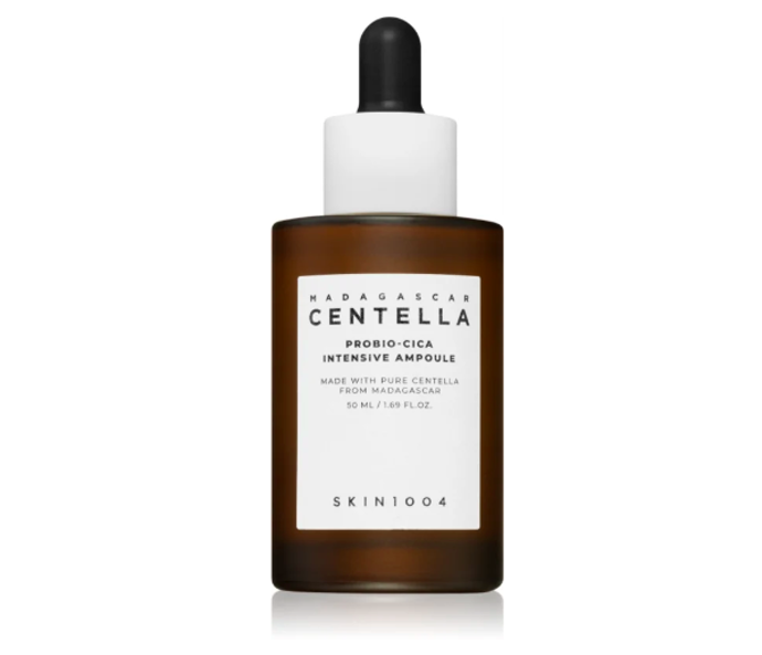 Sérum pro obnovu kožní bariéry, Skin1004, 888 Kč.
Sérum pro obnovu kožní bariéry, Skin1004, 888 Kč.