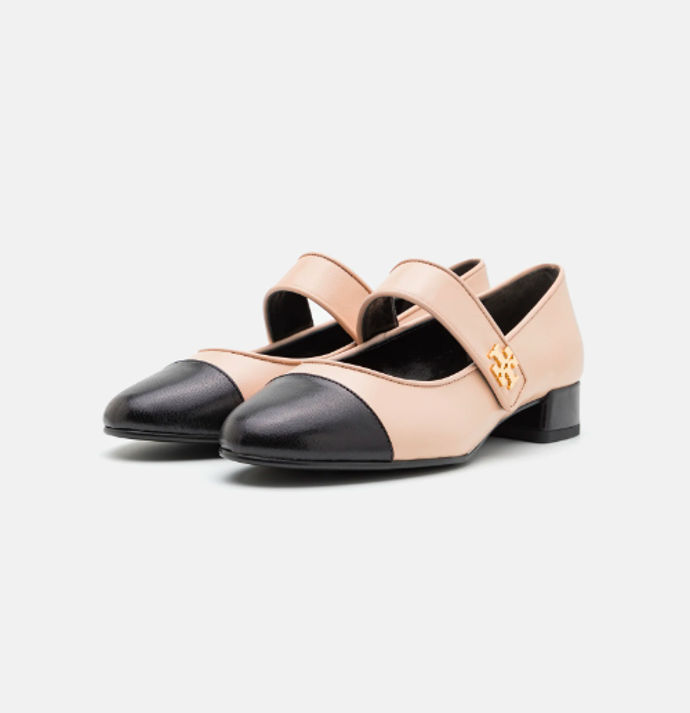 Mary Jane, TORY BURCH, 8880 Kč. 
