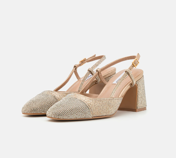 Boty, Steve Madden, 3570 Kč.
Boty, Steve Madden, 3570 Kč.