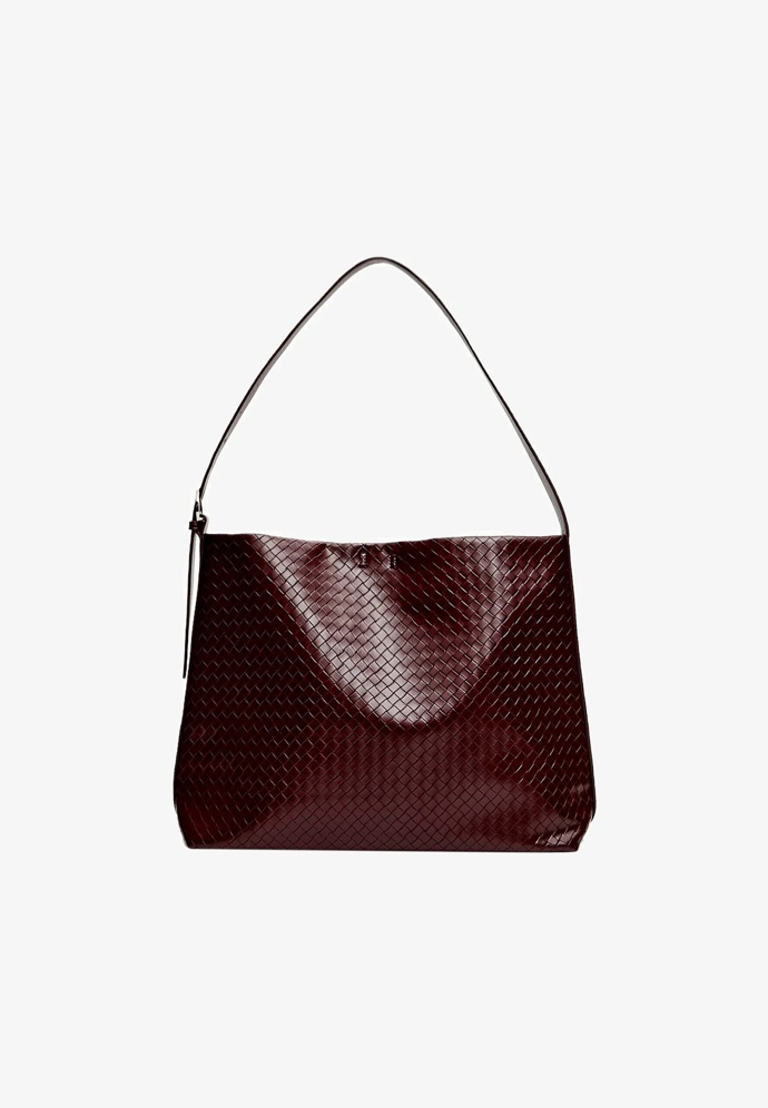 Kabelka, Stradivarius, 699 Kč
Kabelka, Stradivarius, 699 Kč