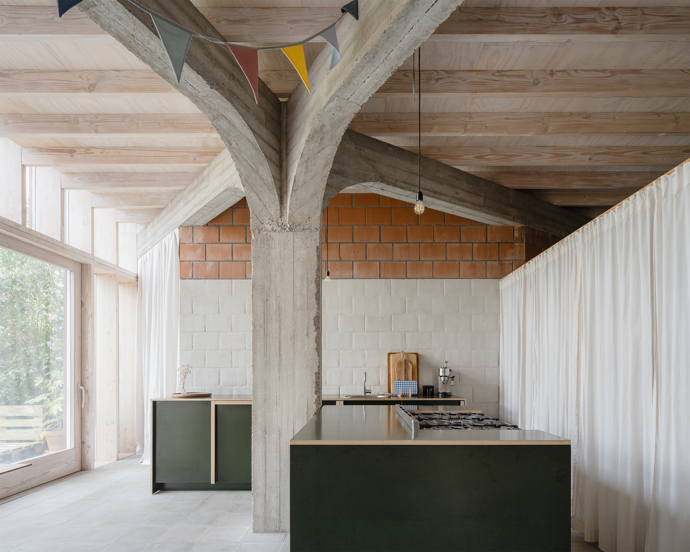 Galerie: Domek nazvaný T(uin)HUIS Atelier Galerie: Domek nazvaný T(uin)HUIS Atelier