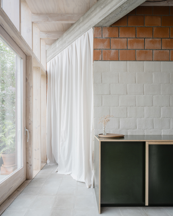 Galerie: Domek nazvaný T(uin)HUIS Atelier Galerie: Domek nazvaný T(uin)HUIS Atelier
