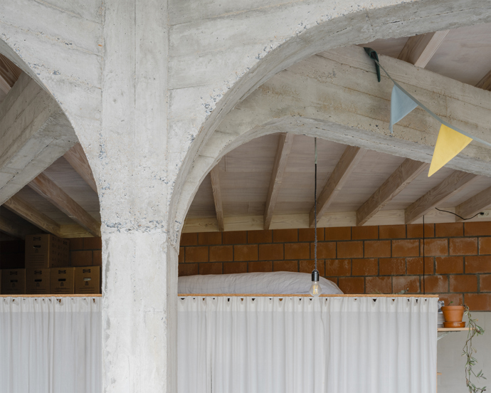 Galerie: Domek nazvaný T(uin)HUIS Atelier Galerie: Domek nazvaný T(uin)HUIS Atelier