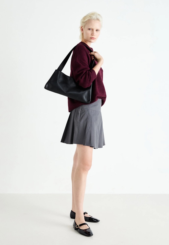 Svetr, Vero Moda, 840 Kč
Svetr, Vero Moda, 840 Kč