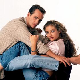Rebecca Gayheart a Luke Perry v seriálu Beverly Hills 90210
