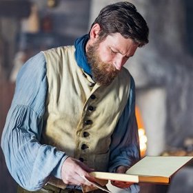 David Švehlík je silně věřící člověk. Věřil, že jeho manželství s krásnou zrzkou bude navěky.
