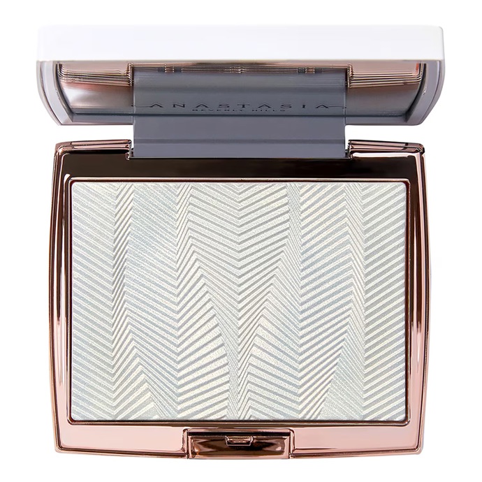 Rozjasňovač, Anastasia Beverly Hills, 990 Kč
Rozjasňovač, Anastasia Beverly Hills, 990 Kč