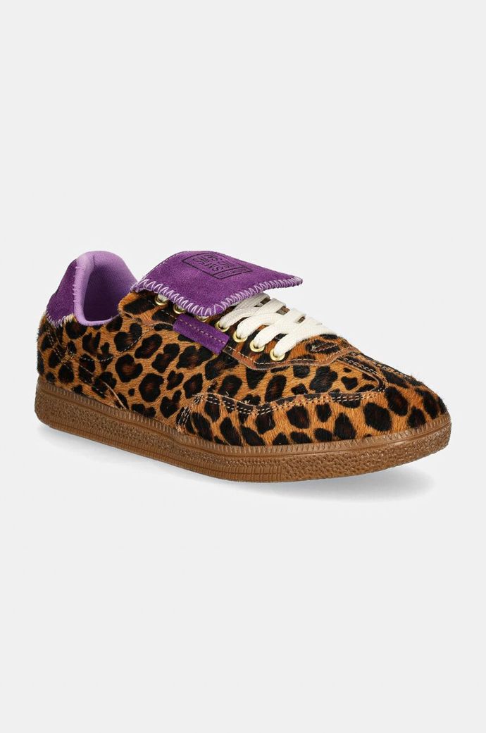 Kožené sneakers boty Steve Madden Ethora-L, 3 999 Kč
Kožené sneakers boty Steve Madden Ethora-L, 3 999 Kč