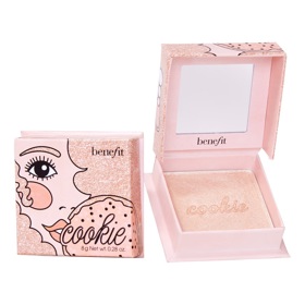 Rozjasňovač, Benefit Cosmetics, 990 Kč
