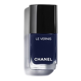 Lak na nehty, Chanel, 880 Kč
