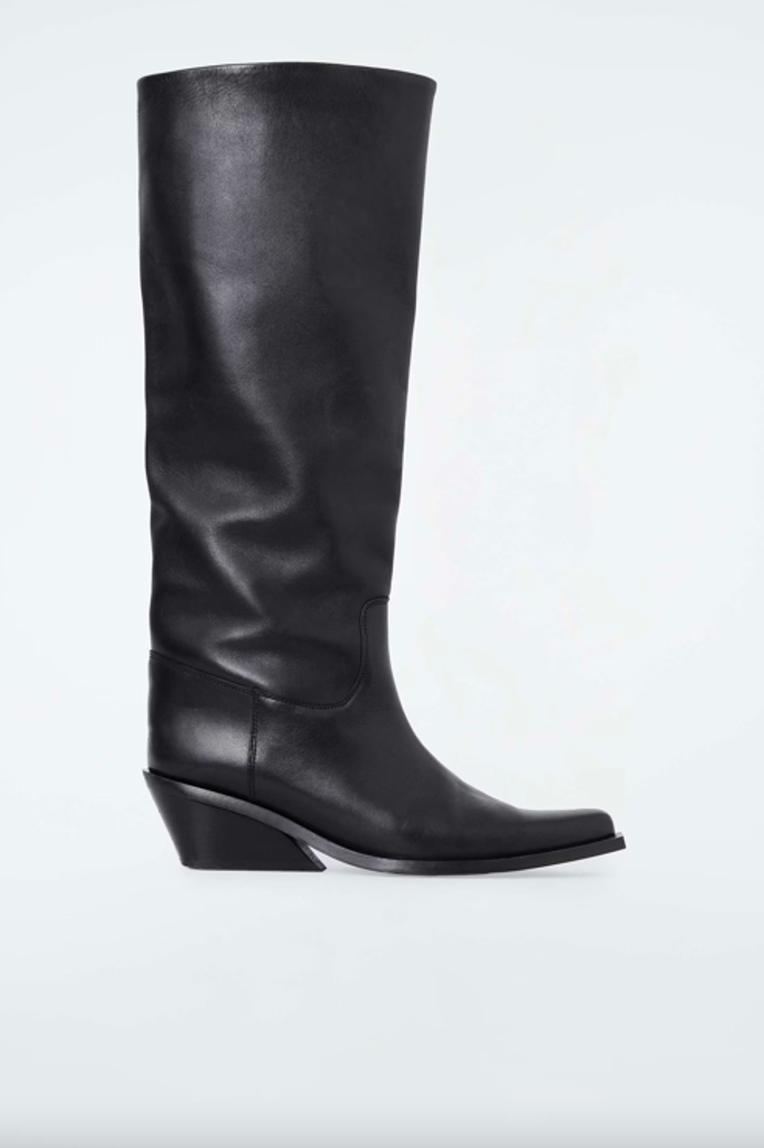 Cos, 290 eur
Cos, 290 eur