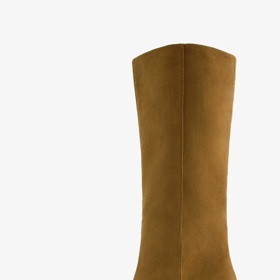 Kozačky na vysokém podpatku, Bershka,1 499 Kč 
