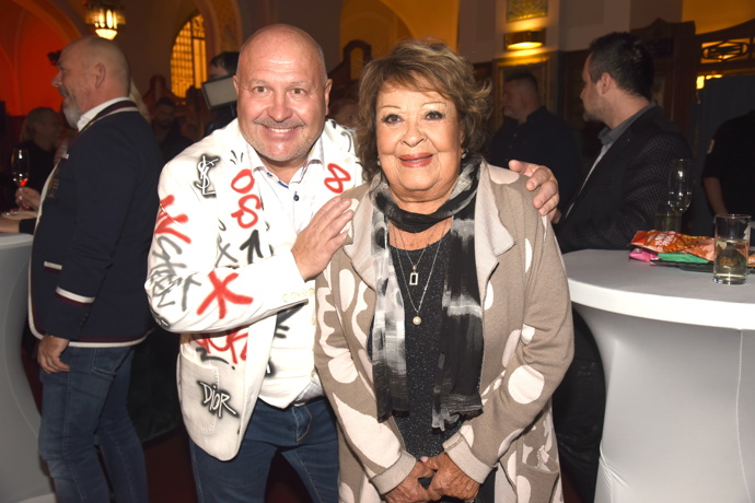 Michal s Jiřinou Bohdalovou
Michal s Jiřinou Bohdalovou