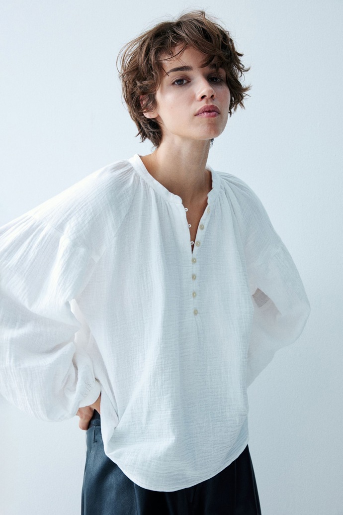 Halenka, H&M, 549 Kč
Halenka, H&M, 549 Kč