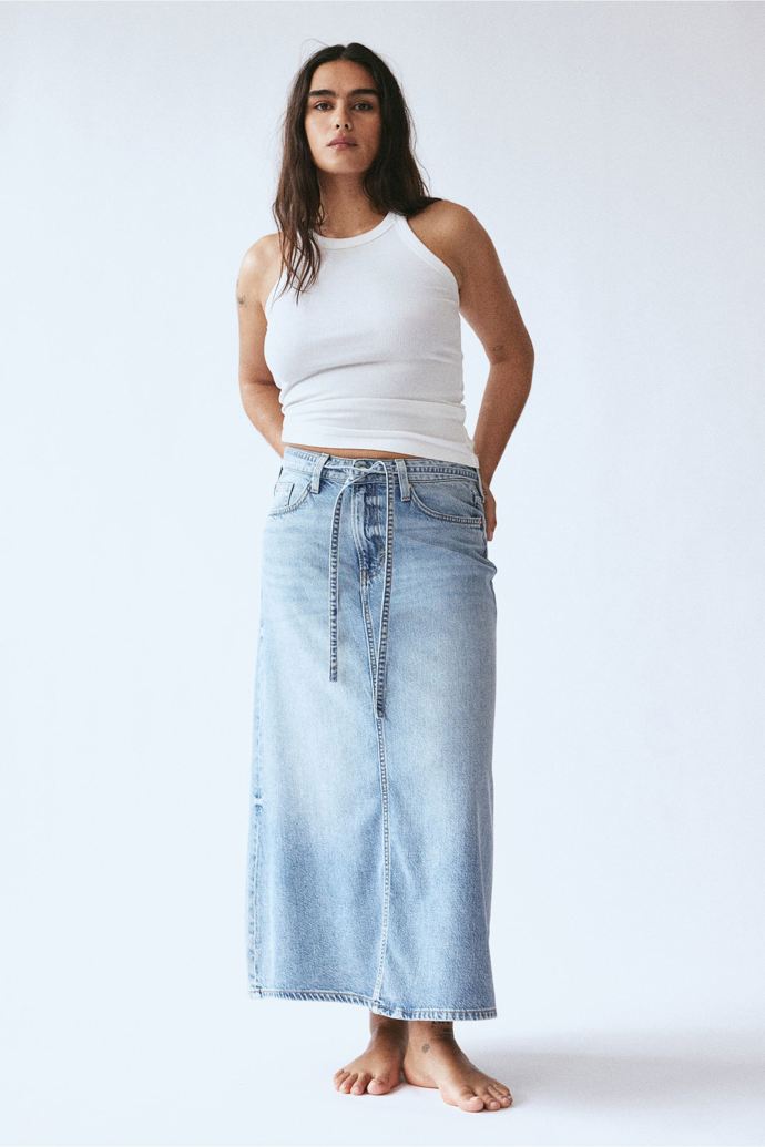 Džínová sukně, H&M, 719 Kč
Džínová sukně, H&M, 719 Kč