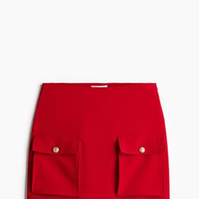 Červená minisukně s kapsami, H&M, 719 Kč
