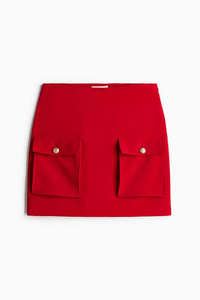 Červená minisukně s kapsami, H&M, 719 Kč
Červená minisukně s kapsami, H&M, 719 Kč