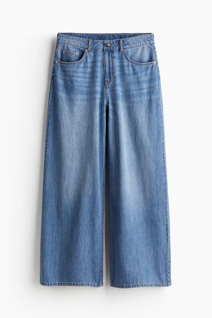 Baggy džíny, H&M, 599 Kč
Baggy džíny, H&M, 599 Kč