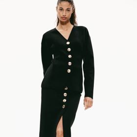 Pouzdrová sukně z jemného úpletu, H&M, 1 459 Kč

