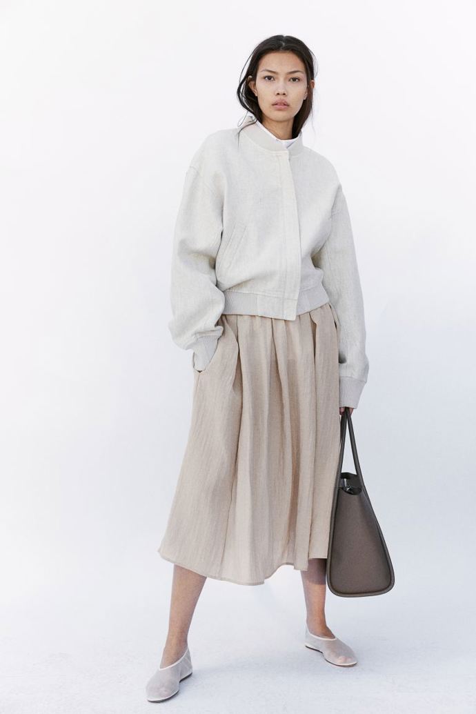 Skládaná sukně, H&M, 839 Kč
Skládaná sukně, H&M, 839 Kč