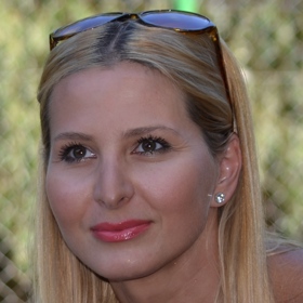 Ač oficiálně je Ivana Gottová stále sama, proslýchá se, že má přítele.
