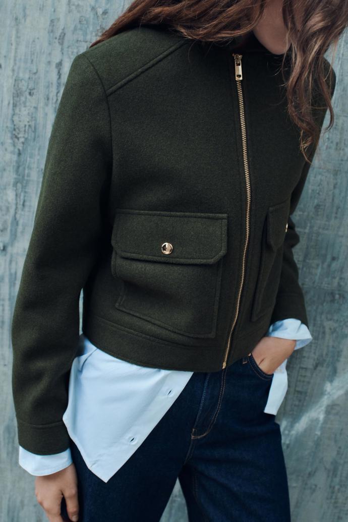 Krátká bunda, Zara, 849 Kč
Krátká bunda, Zara, 849 Kč