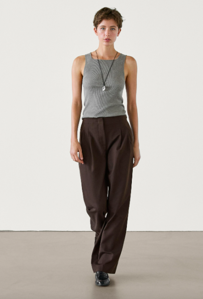 Massimo Dutti, 2399 Kč
Massimo Dutti, 2399 Kč